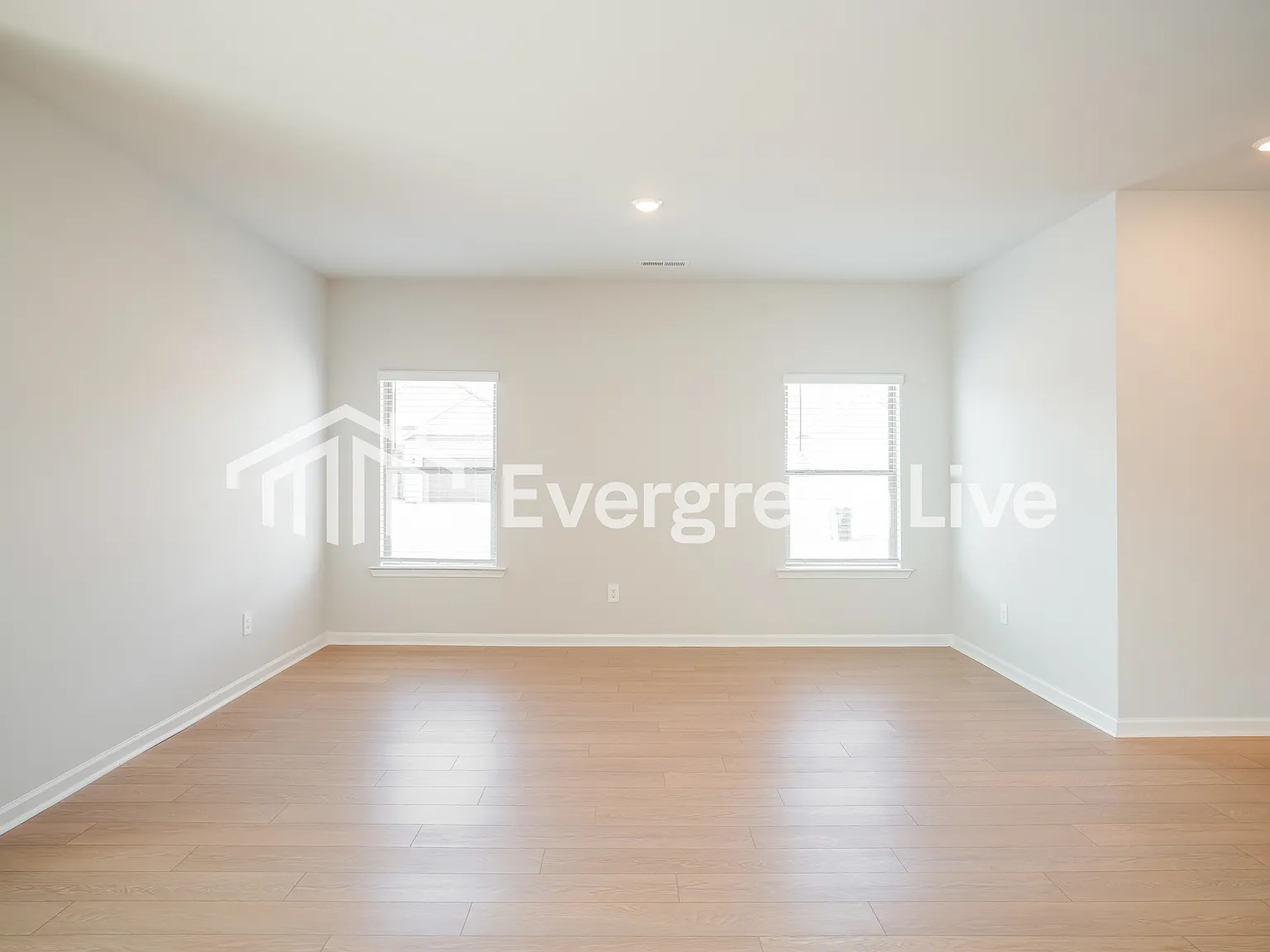 4 bed, 3.0 bath, 2402 sqft, $2,080 — Photo 3