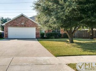 2703 Garden Grove Rd, Grand Prairie, TX 75052