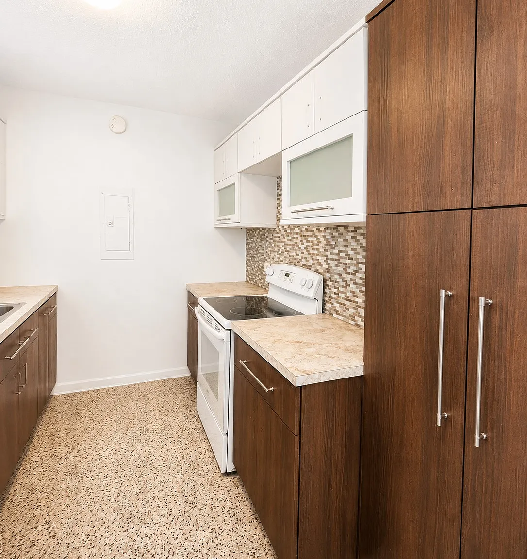 2 bed, 1200 sqft, $1,800 — Photo 4