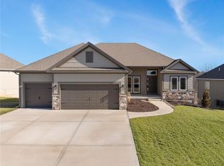 6930 NE 102nd St, Kansas City, MO 64156