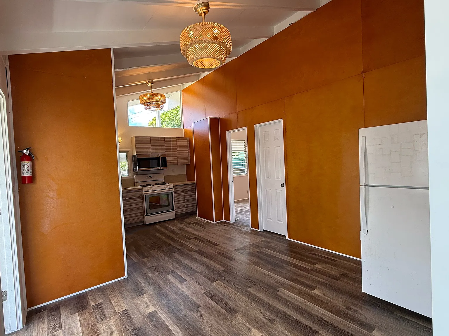2 bed, $2,900 — Photo 3