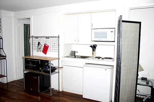 Rented by Steven Corcoran Real Estate | media 7