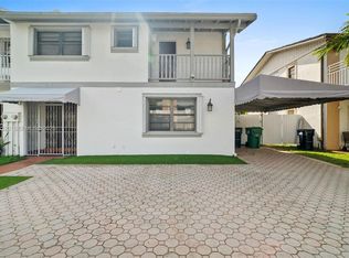 10922 SW 25th St, Miami, FL 33165