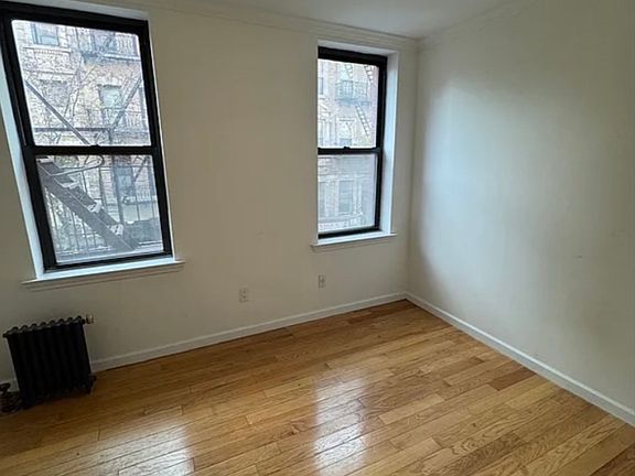 3rd image of 172 Rivington St APT 3