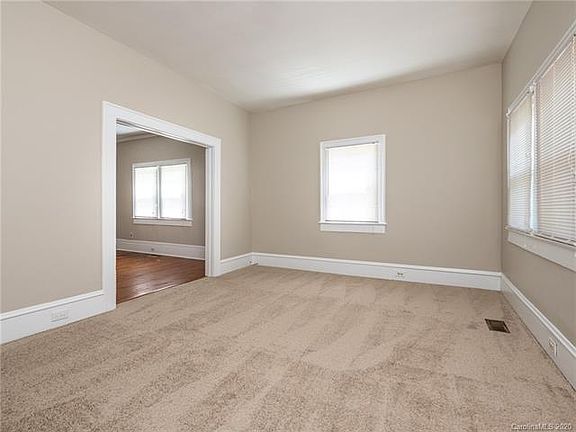 3rd image of 5715 Hewitt Dr