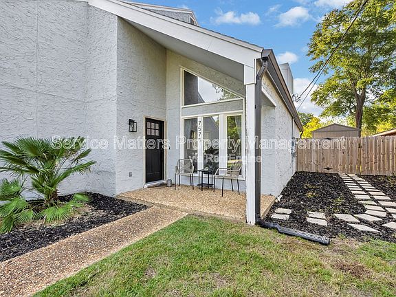 3rd image of 7575 Tippin Ave