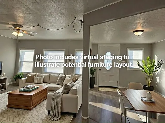 315 50th Avenue Plz W #105 — Photo 4