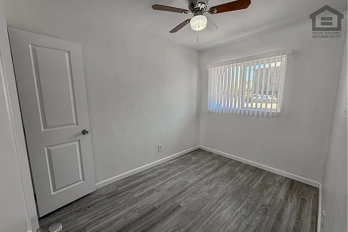 1346 E Willetta St #2 — Photo 17