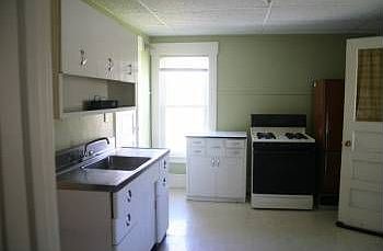 2nd image of 214 W Heman St