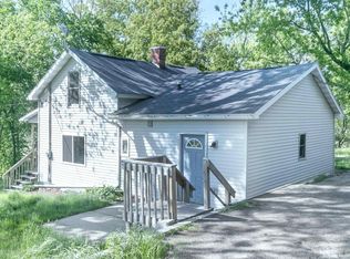 E4098 Little Brook Dr, Hillpoint, WI 53937