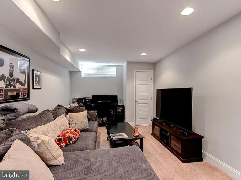 314 S Bouldin St — Photo 14