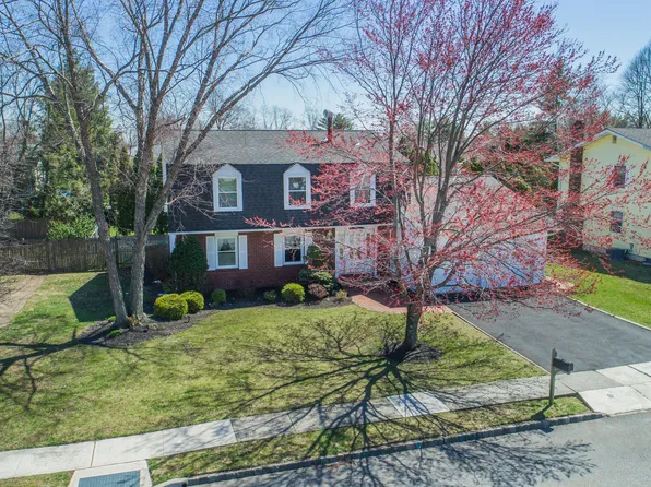 31 Point View Pkwy, Wayne, NJ 07470