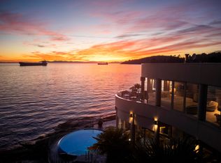 3912 Marine Dr, West Vancouver, BC V7V1N4