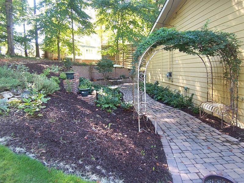 1st image of 6829 Bailey Dr