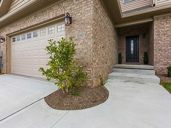 3rd image of 1044 Lauderdale Dr