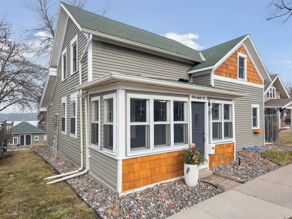 40 E Main St, Waconia, MN 55387