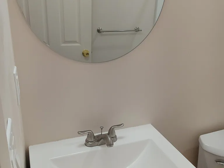 Hurley Dr — Photo 3