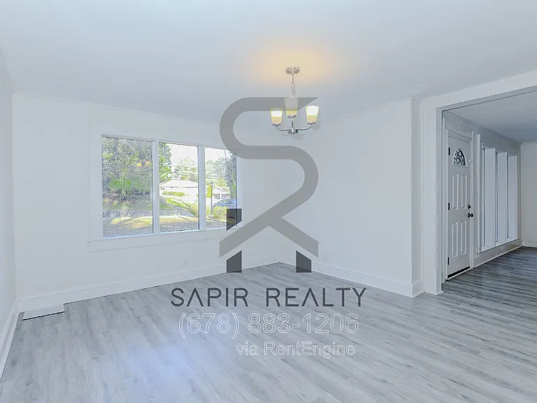 1026 Lynhurst Dr SW — Photo 6