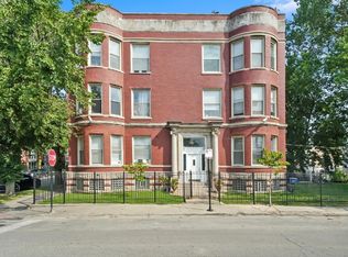 634 E 44th St APT 3W, Chicago, IL 60653