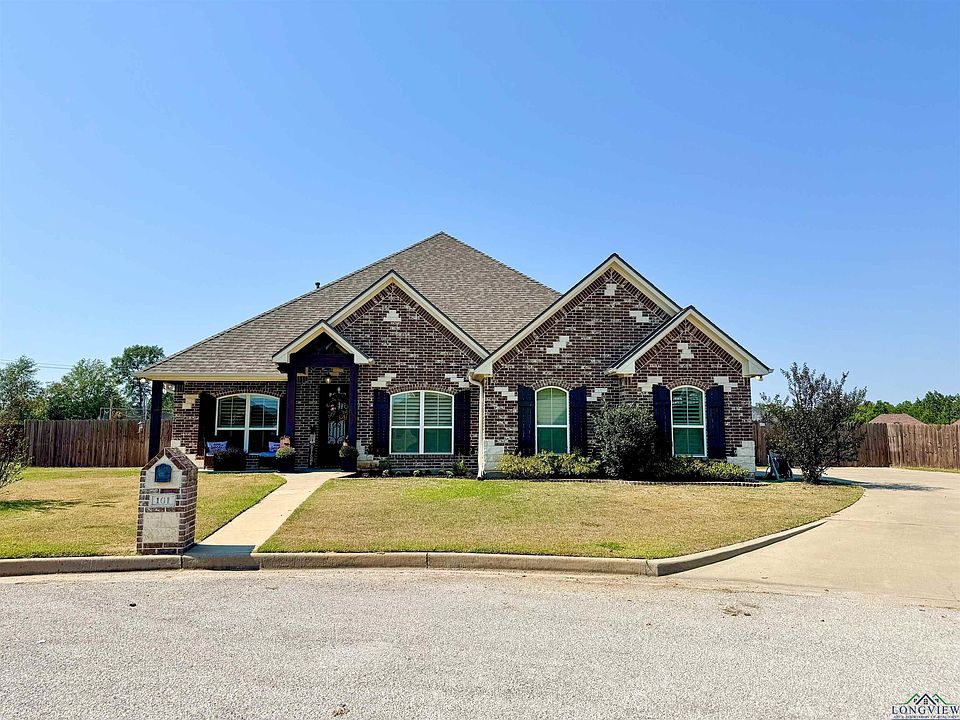 1st image of 101 New Braunfels Ln