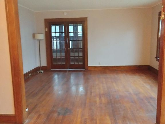 5th image of 1901 Riverview Dr #1