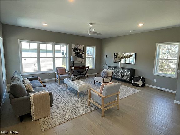3rd image of 4308 Peach Ct