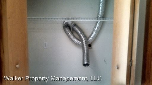 3rd image of 3230 Midvale Dr