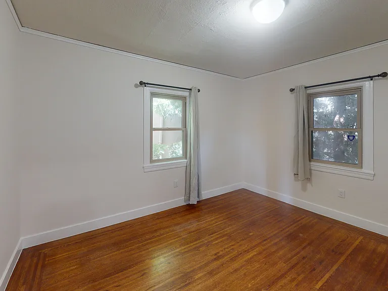1600 D St — Photo 5