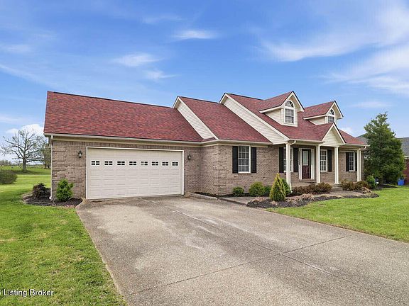 3rd image of 103 Ruth Ln