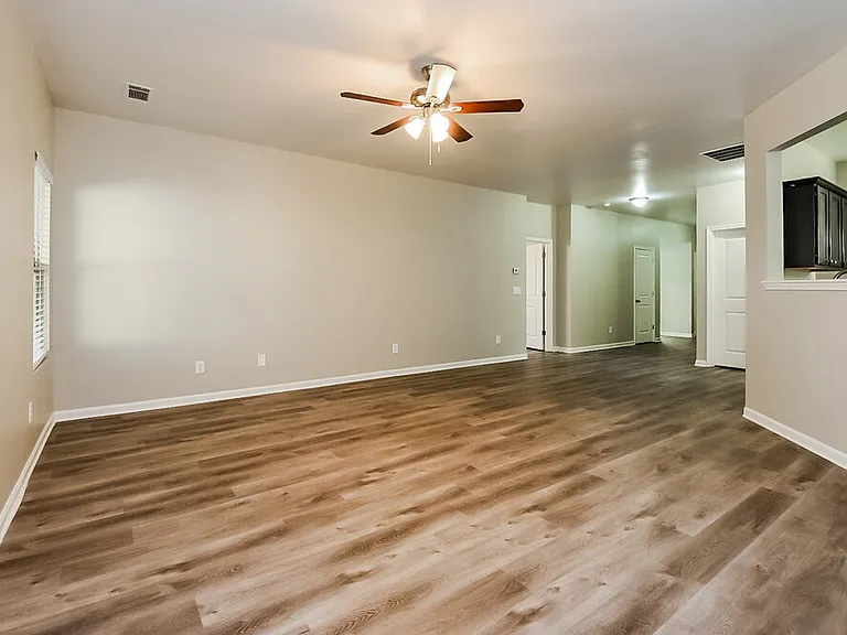 3517 Mica Cir SE — Photo 4