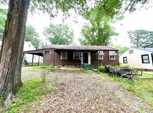 695 Crestwood Rd, Camden, AR 71701