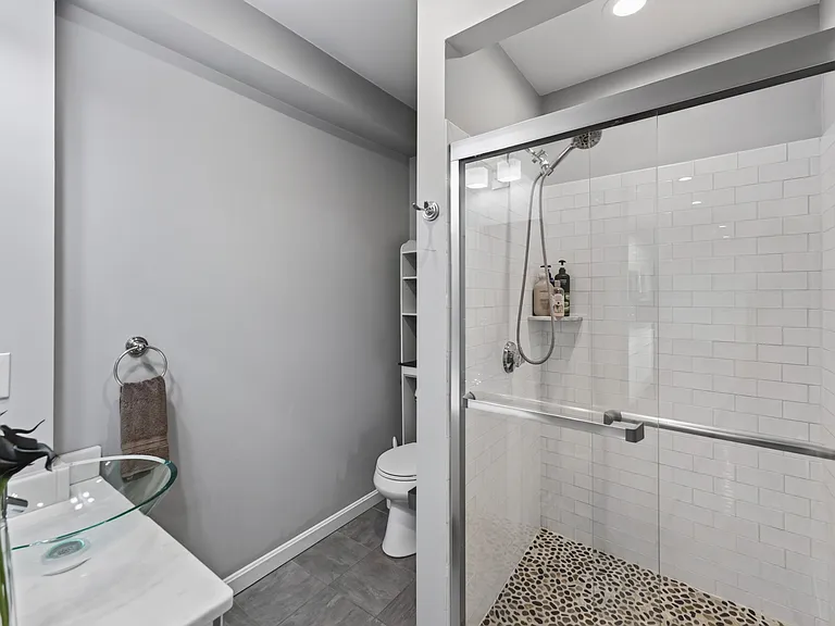 353 Sumner St #1A — Photo 8