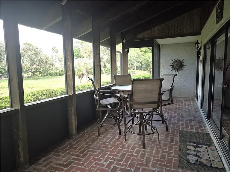 40 Dale Pl — Photo 23
