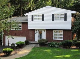 256 Dell Ln, Pittsburgh, PA 15237