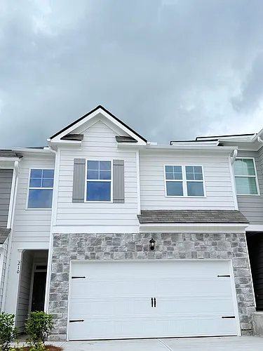 210 Deerberry Dr Photo 1