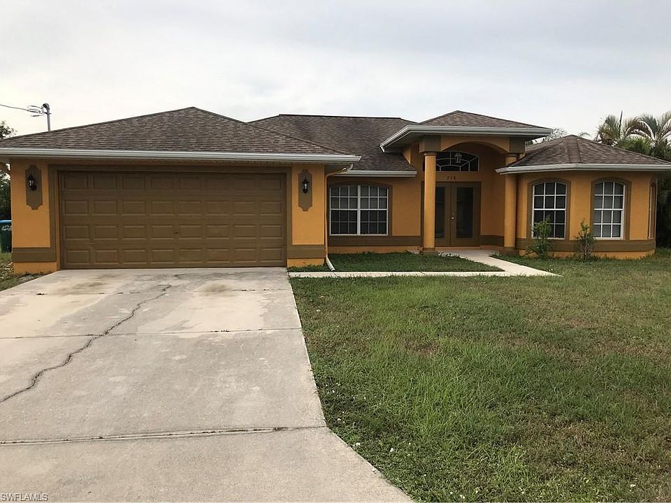 1st image of 718 SW 39th St