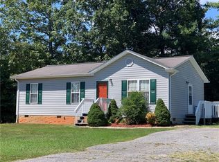 3802 Calico Rd, Lenoir, NC 28645