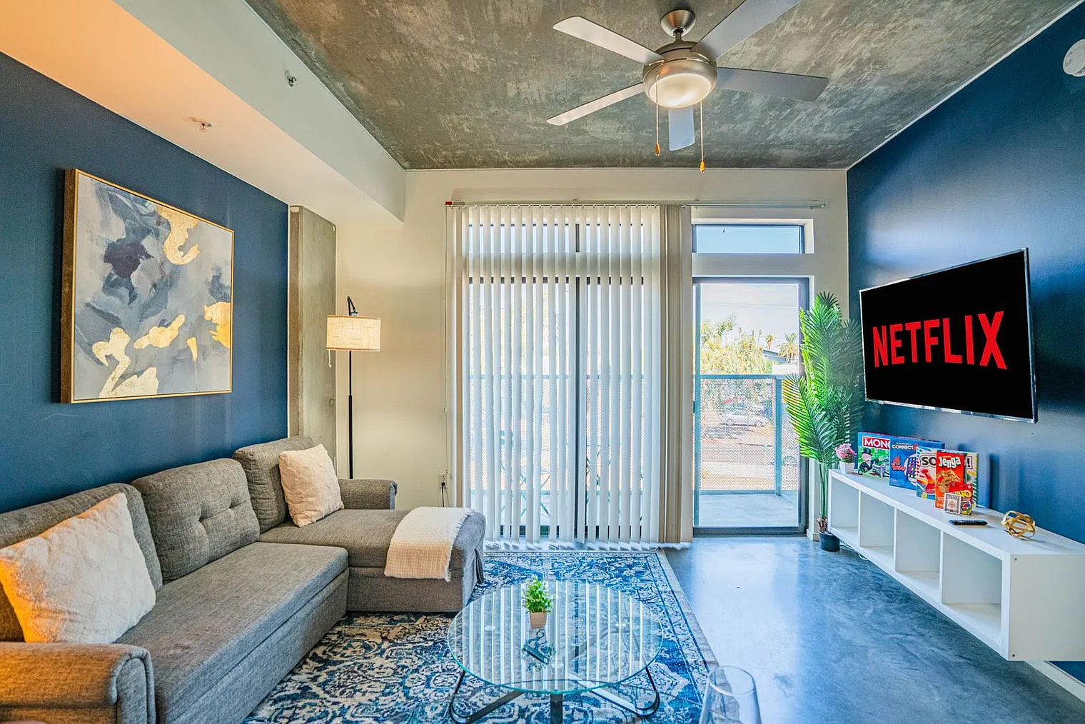 1 bed, 1.0 bath, 1302 sqft, $3,365 — Photo 2