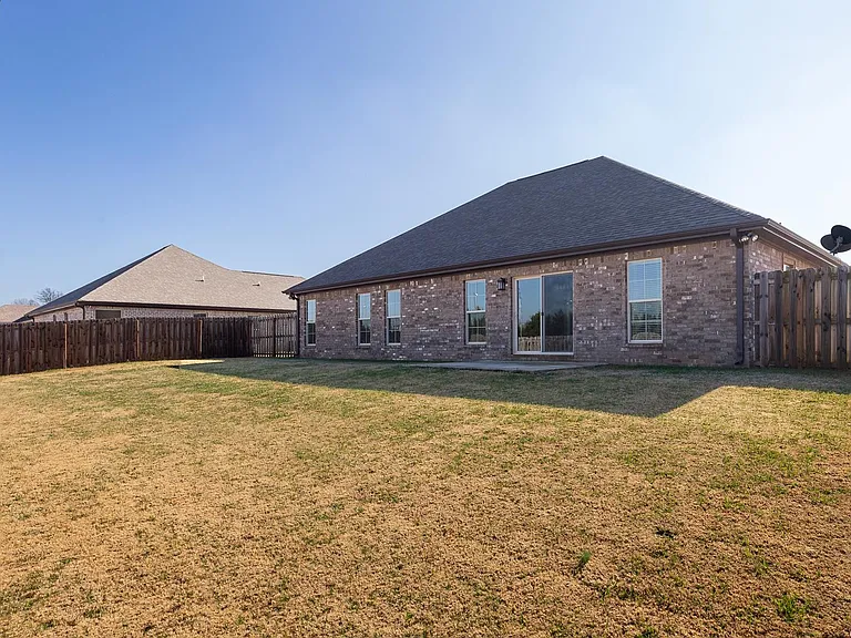 102 Cottonwood Dr — Photo 20