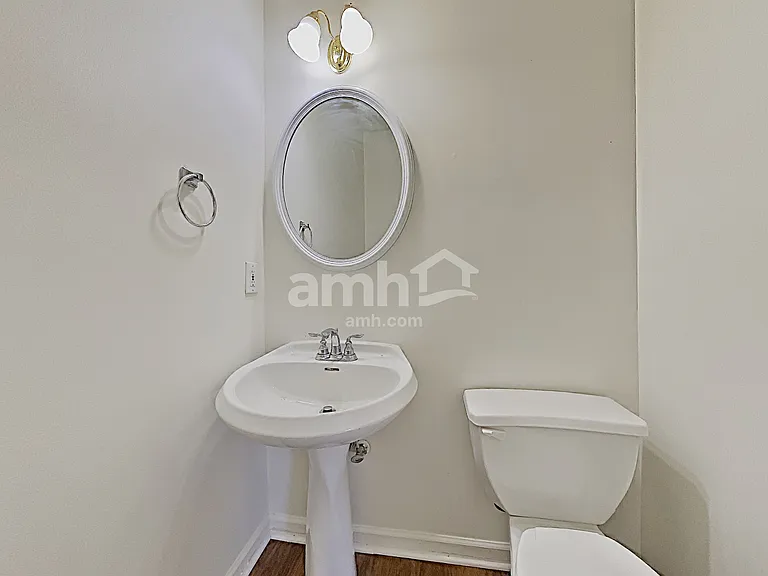 1045 Fieldstone Dr — Photo 13