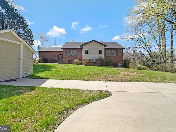 5th image of 17082 Prince Frederick Rd