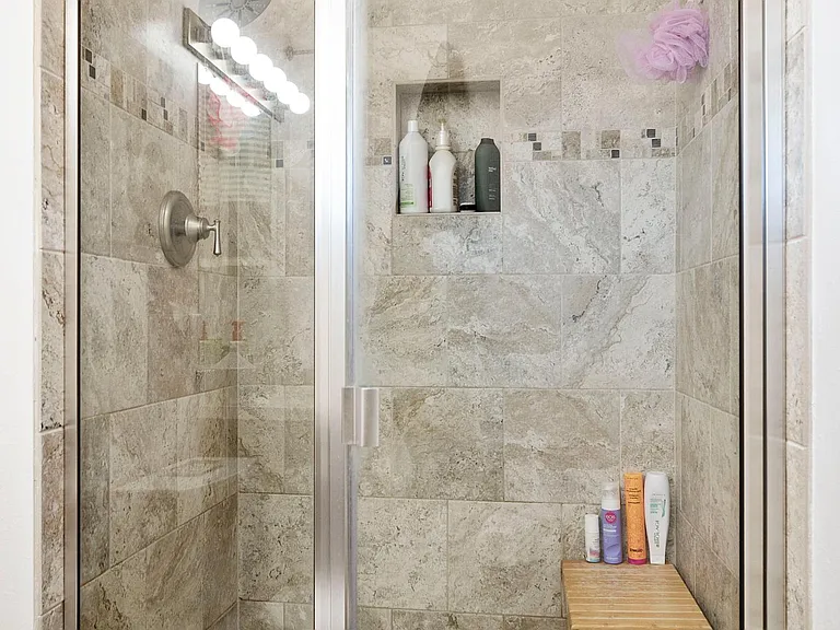 3117 S Jentilly Ln — Photo 13