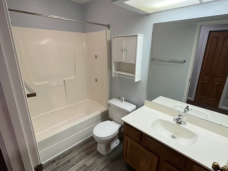 555 Chestnut St #1D — Photo 4