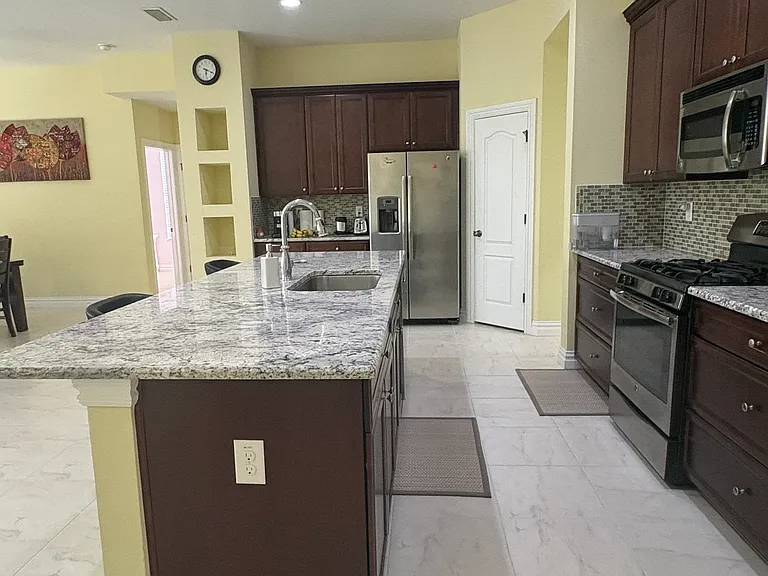 6015 Quartz Lake Way — Photo 25