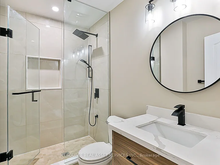 747 Langford Blvd #B — Photo 7