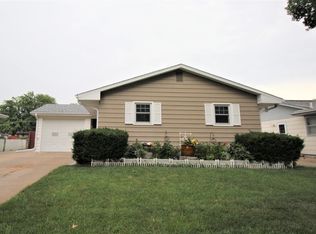 1618 David Dr, Lincoln, NE 68504