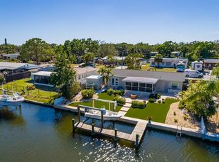 9301 Sun Isle Dr NE, Saint Petersburg, FL 33702