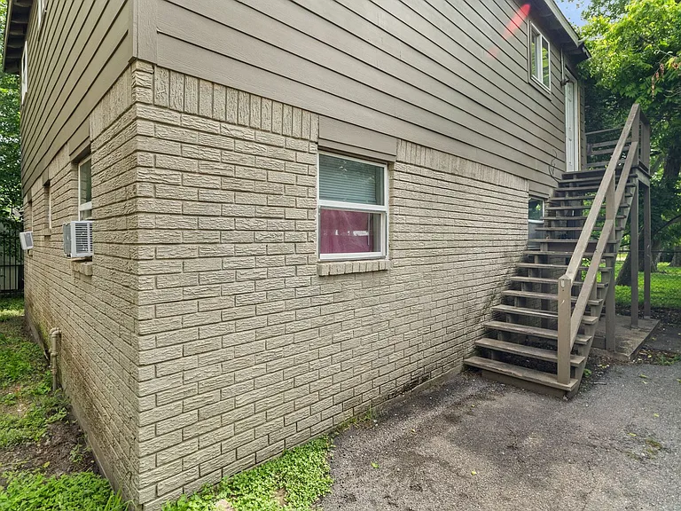 2328 Boss St — Photo 15