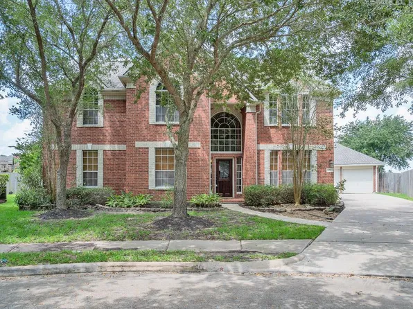 1447 Tahoe Valley Ln, Sugar Land, TX 77479