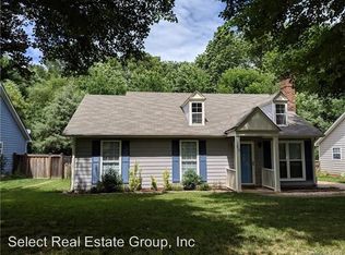 215 Stratford Dr, Indian Trail, NC 28079